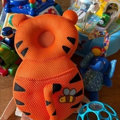 やみつきボックス、キッズカー、トーマス、転倒防止クッションetcの画像