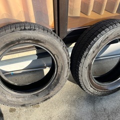 スタッドレスタイヤ　2本VRX2の画像