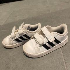 子供靴15.16センチ
の画像