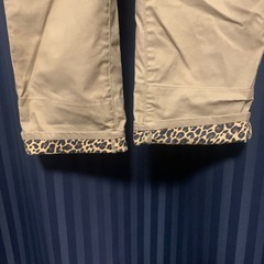 ボトムス ワンポイントヒョウ柄の画像