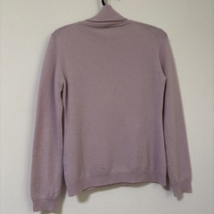 ユニクロカシミヤニットの画像