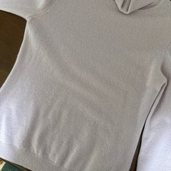 ユニクロカシミヤニットの画像