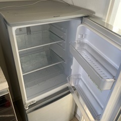 冷蔵庫 SHARPの画像