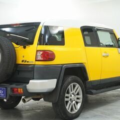 ⛄スキーやスノボ行く方にオススメTOYOTA車です‼🚗⛄トヨタ ＦＪ　クルーザー 　カラーパッケージの画像