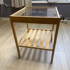 IKEA サイドテーブルの画像