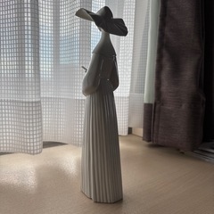 リャドロ 陶器人形の画像