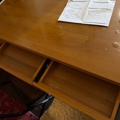 ニトリダイニングテーブルの画像