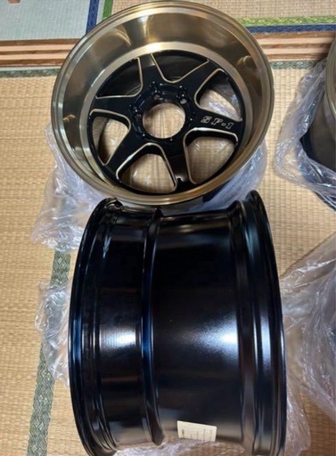 ハイエース200系用18インチホイール4本セット
