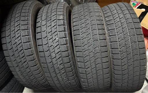 165/65R14 ブリヂストンスタッドレスタイヤのみ 4本 2021年製造