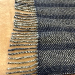 ミラショーンmila schonマフラー ストール ショール スカーフグレーグレイねずみ色灰色紺色系 ネイビーダークブルーストライプレディースlady's LADYS女性用婦人ウィメンズ（women’s） メンズ（men’s）男性用、紳士 ユニセックス男女兼用の画像