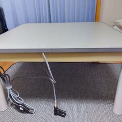 こたつ２台の画像