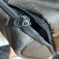 【訳あり特価】PC＆USBポート搭載！高機能ビジネスリュック（要修理）の画像