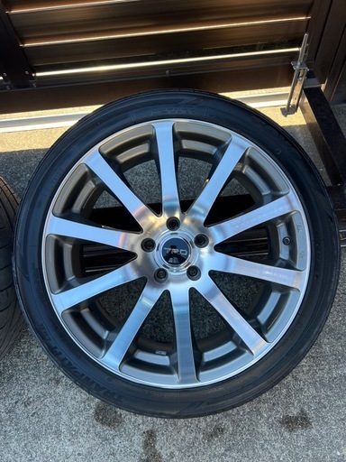 ［値下げしました:ネット最安値］TRD TF4 19in 8J +47 PCD114.3 4本セット  アルファード ヴェルファイア ノア ヴォクシー クラウン マークX エスティマ 値下げしました:ネット最安値］TRD TF4 19in 8J +47 PCD114.3 4本