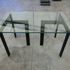 ≪zyt2618ジ≫ IVY/アイビー ガラス天板ダイニングテーブル 幅130cm 奥行80cm 高さ70cm W1300 4人用 スチール脚 中古家具/リユースストレージ仙台 071119-13の画像