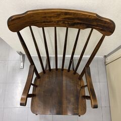 ロッキングチェア　揺り椅子の画像
