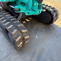 コベルコ　ミニユンボ　SK007-2　 油圧ショベル 倍速　操作パターン切り替え可能　 可変脚仕様　ブレーカー配管口　0.8tクラス　全国陸送可能 下取りOK　 の画像