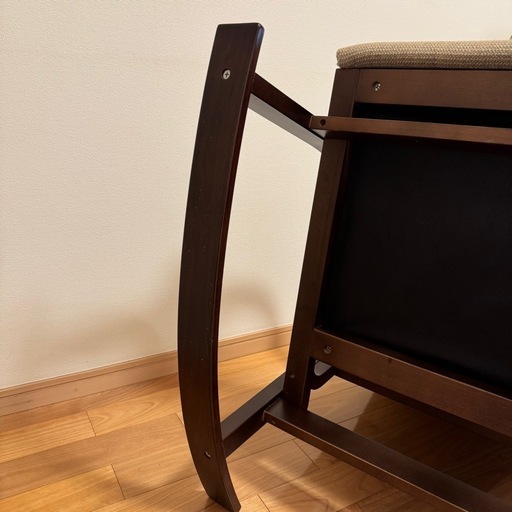 ゆうゆう座 トヨモク 豊橋 ベージュ ロッキングチェア アームレスト ゆうゆう座 トヨモク 豊橋 ベージュ ロッキングチェア アームレスト