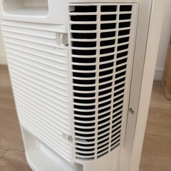 山善　セラミックファンヒーター箱付きの画像