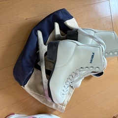 フィギュアスケート靴の画像