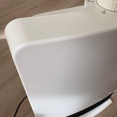 山善　セラミックファンヒーター箱付きの画像