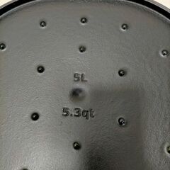 【糸島市内 送料無料】 IKEA　VARDAGEN / ヴァルダーゲン　 鋳物ホーロー鍋 　楕円型 ブラック 両手鍋　キャセロール　 IH対応 無水調理 ダッチオーブン風 マットブラック　５Ｌ煮込み料理 キャンプ　251205-3Yの画像