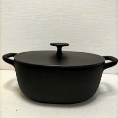 【糸島市内 送料無料】 IKEA　VARDAGEN / ヴァルダーゲン　 鋳物ホーロー鍋 　楕円型 ブラック 両手鍋　キャセロール　 IH対応 無水調理 ダッチオーブン風 マットブラック　５Ｌ煮込み料理 キャンプ　251205-3Yの画像