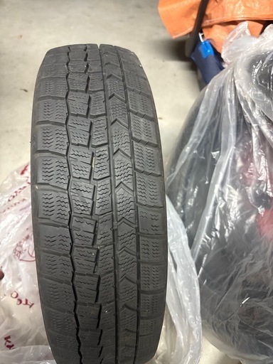 スタッドレスタイヤ　　14インチ