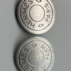 HERMES エルメス セリエボタン イヤリング シルバーカラー ペア 直径2cmの画像