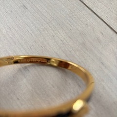 新品　KateSpade バングル　黒　の画像