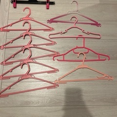 ハンガー　ピンクの画像