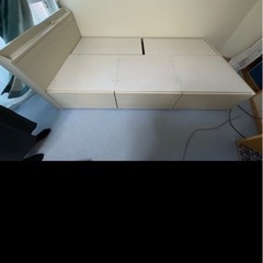 ニトリ　収納付きベッド　シングルの画像