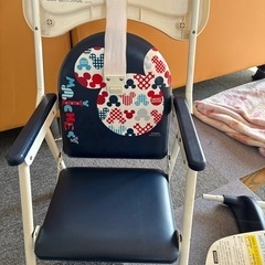 ミッキーマウスベビーチェアの画像