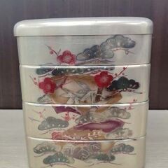 【現状品】レトロ 当時物 お弁当箱 小物入れ  花柄 角型 アルミ 四段重 入れ子式 幅17cm 弁当箱 道具入れ 苫小牧西店の画像