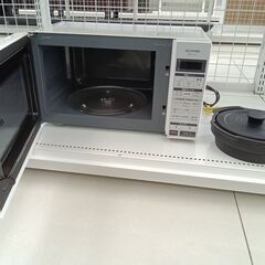 ★リユースのサカイ日立店★HJ8510 IRIS OHYAMA 電子レンジ  22年製 動作確認／クリーニング済み の画像