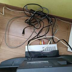 縦35cm、横60cmの恐らく28インチの小さなテレビの画像