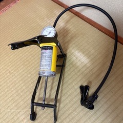 フットポンプ（空気入れ）の画像