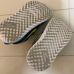 NIKE キッズ　スニーカーの画像