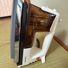 レトロなアイロンの画像