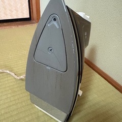 レトロなアイロンの画像