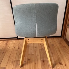 回転式椅子　ダイニングチェアの画像