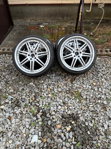 20インチタイヤホイールセット