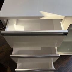 美品 スライド式 キッチンボード キャスター付き の画像