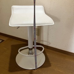 カウンターチェアの画像