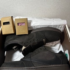 Travis Scott × Nike Air Jordan 1 Low OG SP "Velvet Brown and Dark Mocha"の画像