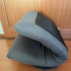 回転座椅子(ニトリ)の画像