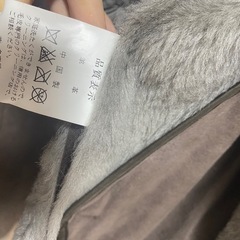 羊毛皮トレンチコートの画像