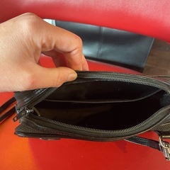 ハンティングワールド ポシェット 黒の画像