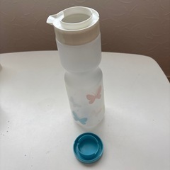 クールポットとコップ5個
の画像