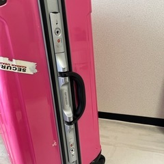 【無料】Lサイズ　スーツケース　ピンクの画像