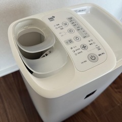 【SHARP加熱気化式加湿器】の画像